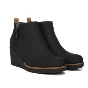 New In Box Dr Scholls Women Size 10 Black Faux Leather Bianca Wedge Bootie Shoes